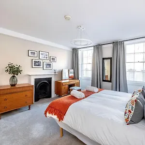 Abbey View Apartment