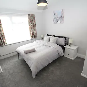 The House Uxbridge