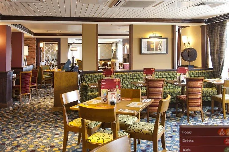 Premier Inn London דאגנהאם 3*,