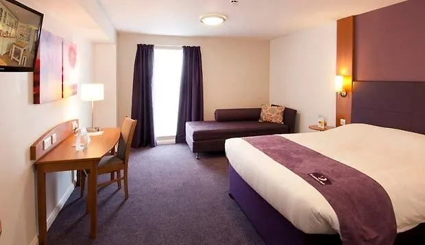 Premier Inn London דאגנהאם מלון