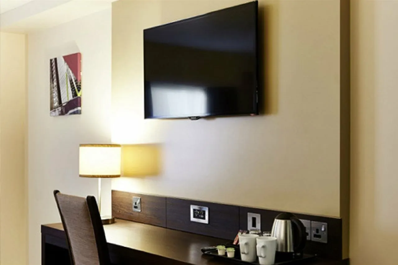 מלון Premier Inn London דאגנהאם